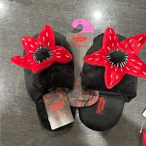 Primark Stranger Things Slippers - Black and Red size medium 7/8